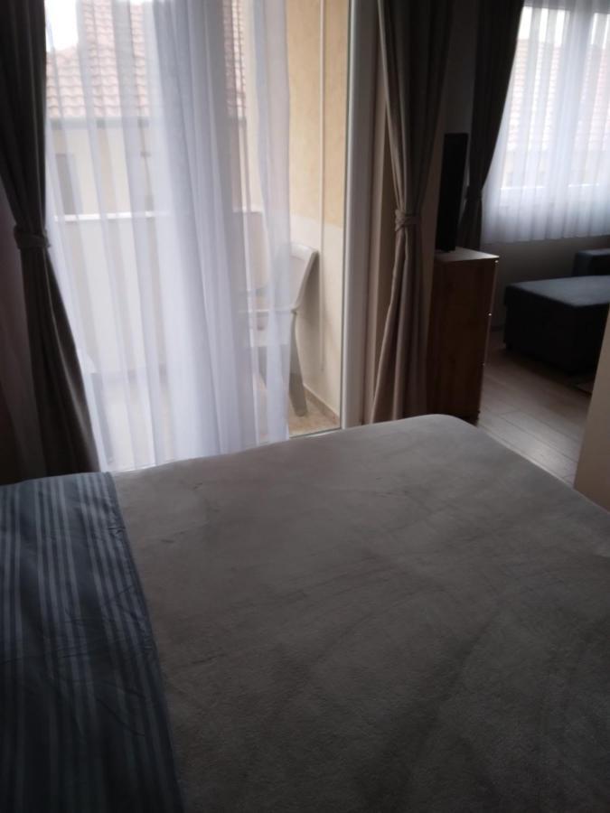 Gray Apartament 2 Приштина Екстер'єр фото