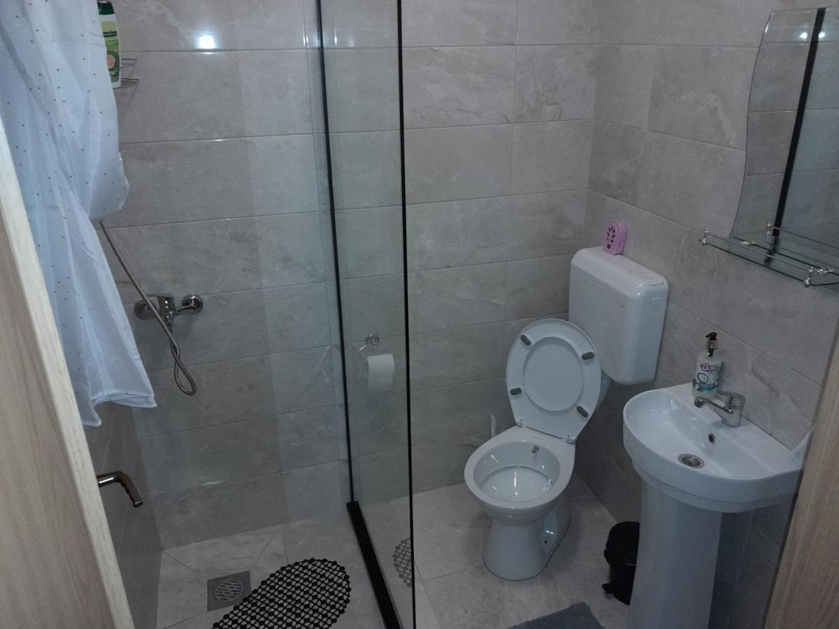 Gray Apartament 2 Приштина Екстер'єр фото